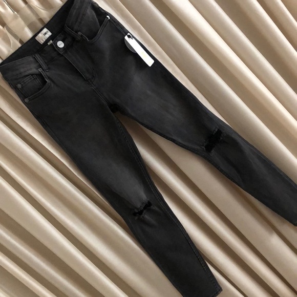 Amuse Society Distressed Jeans - Picture 5 of 8